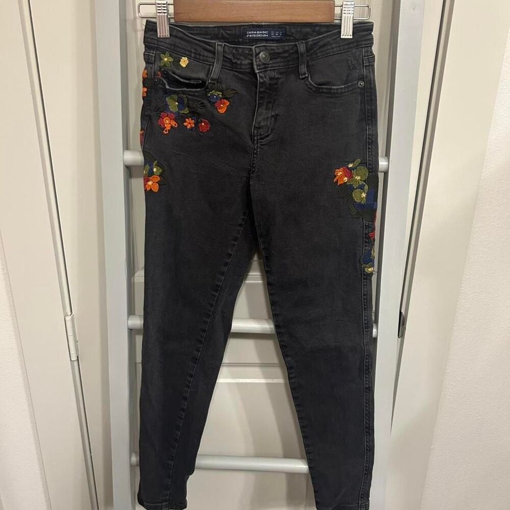 Zara Women's Black Floral Jeans